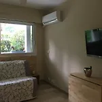Studette De شقة كان